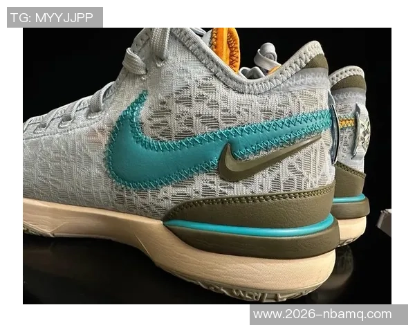Nike为布朗尼母校塞拉峡谷定制LeBron23篮球鞋展现青春活力与运动精神