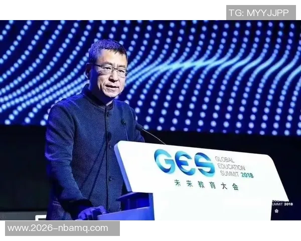 斯玛特称赞文班如同小孩般站在他身边期待他未来更大成就