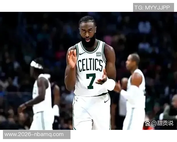 杰伦布朗首节表现低迷仅得7分2板投篮命中率堪忧需调整状态