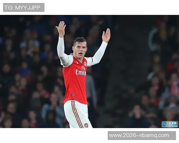 贝西克塔斯向多特中场厄兹詹提供3年半合同吸引加盟